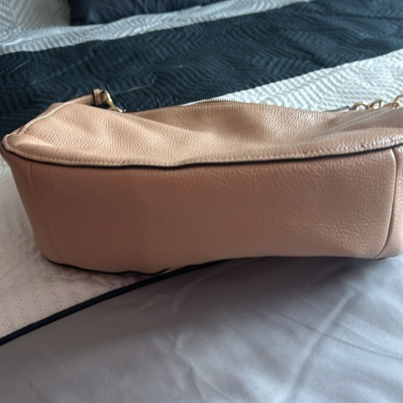 Beautiful leather coach bag. - Picture 8 of 8